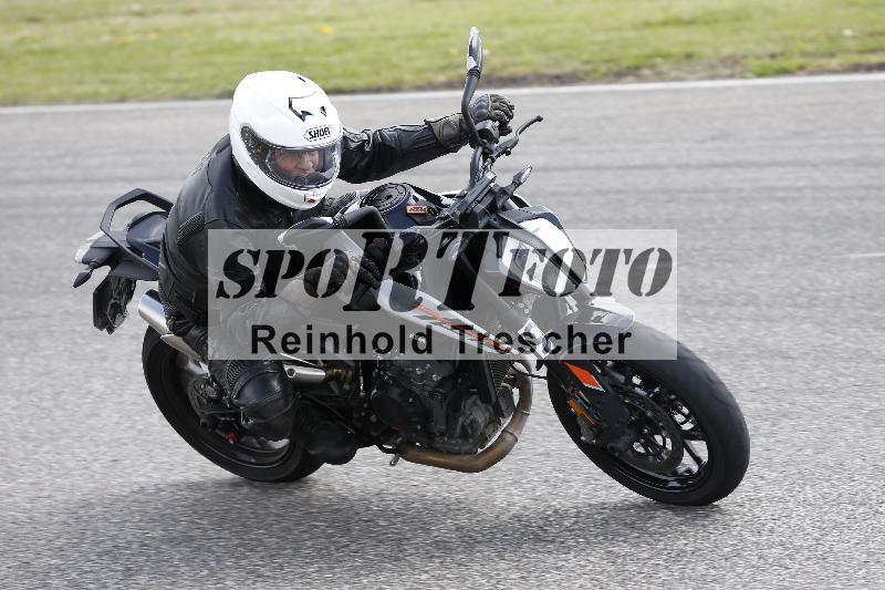 Archiv-2025/10 23.04.2025 Cornu Master School ADR/gruen-vert/9